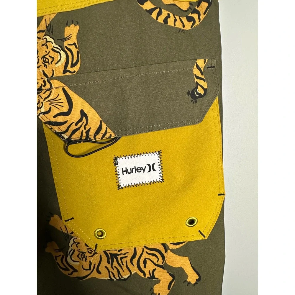 Hurley Mens Board Shorts Tiger Print‎ Olive Green Yellow Size 30 Swim Trunks